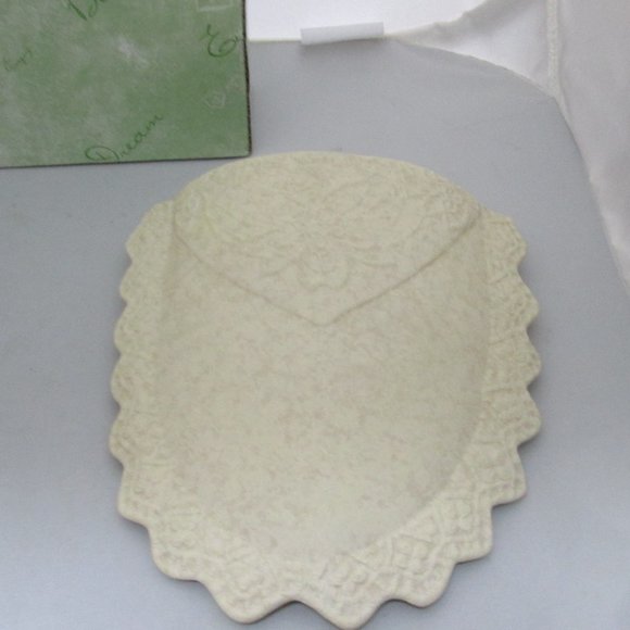 Homemaker's Idea Company Other - NIB Homemaker's Idea Company Ceramic Wall Pocket 8 1/4 in x 7 1/2 in